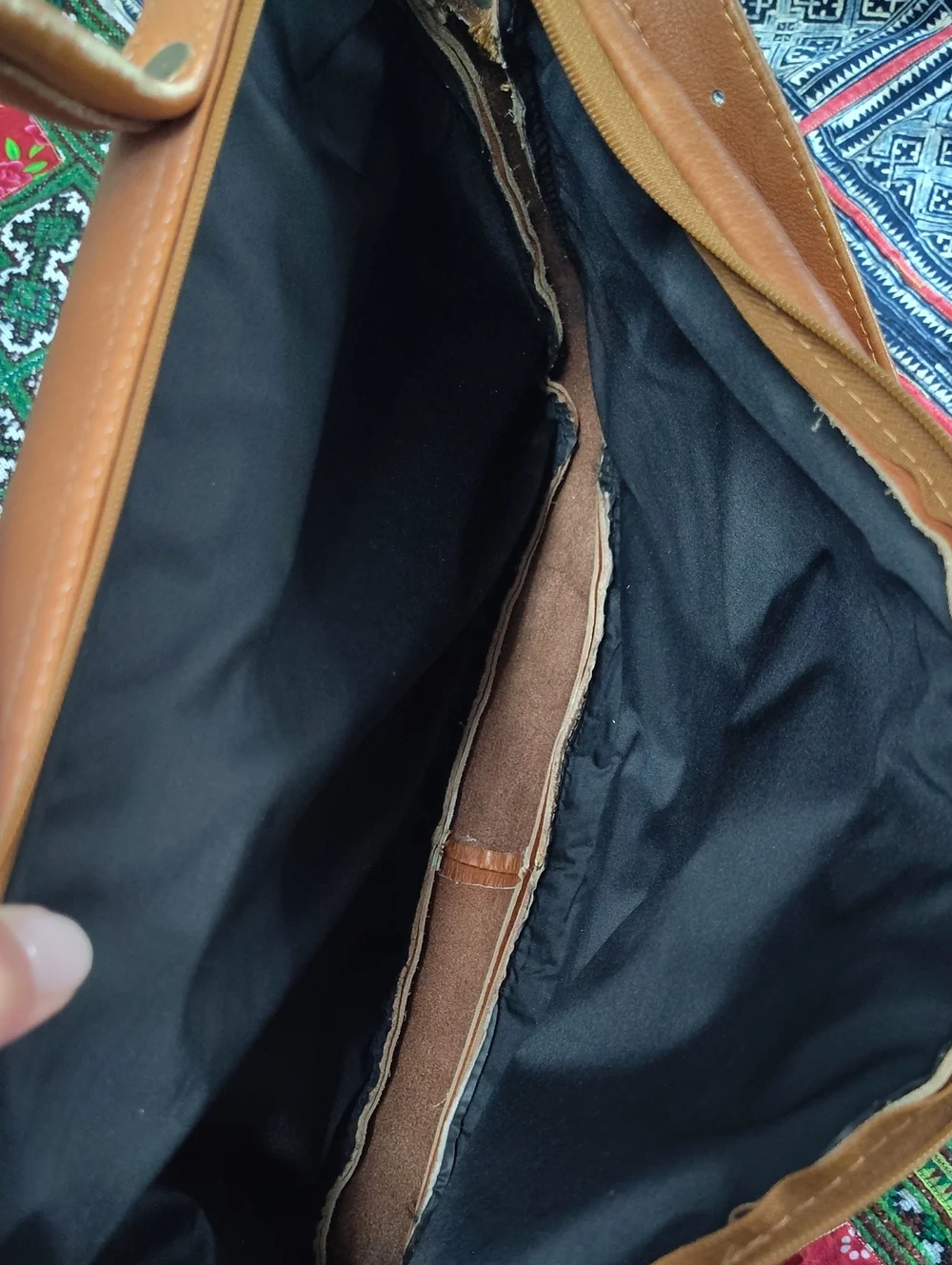 Leather Messenger Bag in Cognac